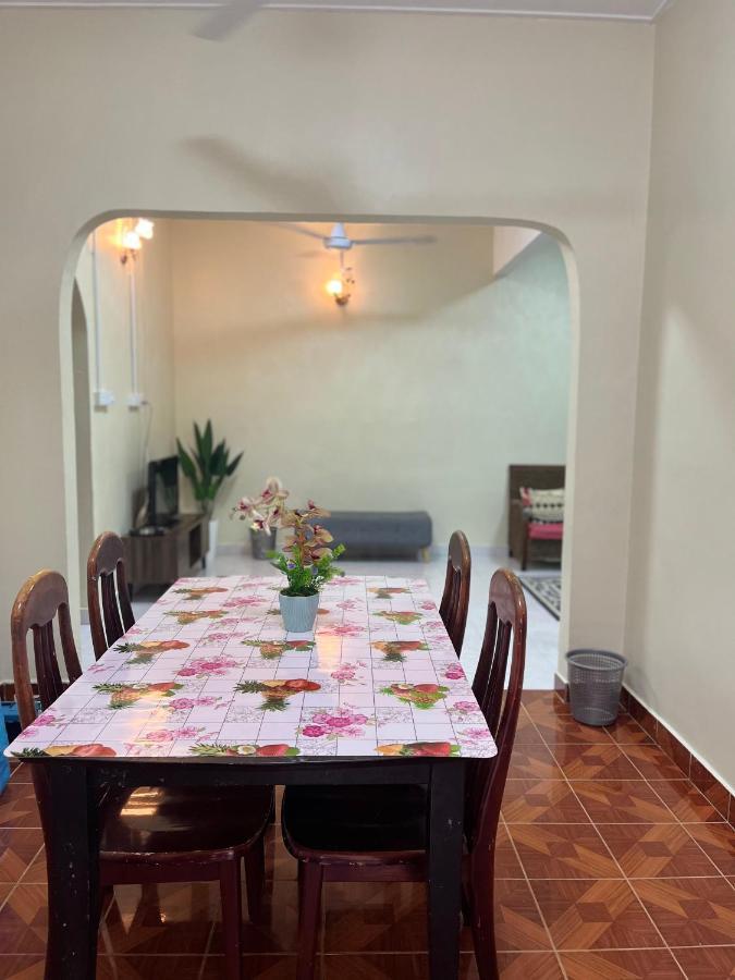 Ahza My Homestay Kemaman Chukai Extérieur photo